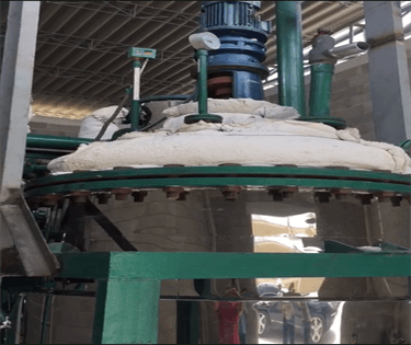19 Waste Engine Oil Vacuum Distillation Machine Working In Columbia